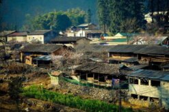 HÀ GIANG - CAO NGUYÊN ĐÁ ĐỒNG VĂN - ĐÈO MÃ PÍ LÈNG - CỘT CỜ LŨNG CÚ - BẢN LÔ LÔ CHẢI